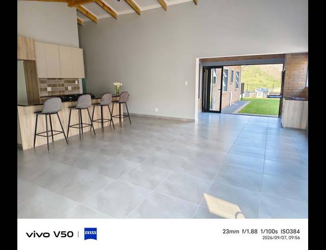 3 BEDROOM TOWNHOUSE FOR SALE IN ISLAND VIEW